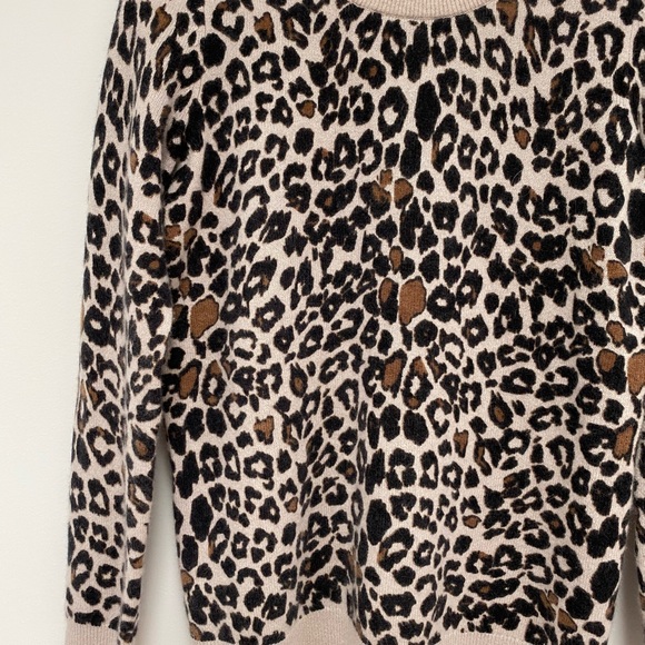 White + Warren 100% Cashmere Leopard Sweater - Picture 9 of 13